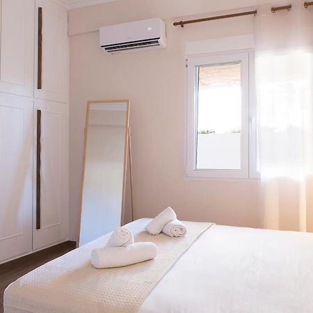 Luxury Apartment With Jacuzzi Close To Acropolis - Living Stone Zircon Atenas Exterior foto