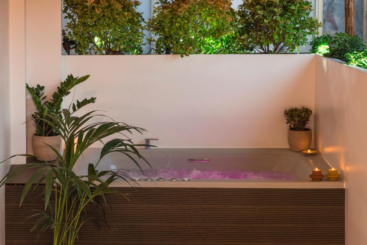 Luxury Apartment With Jacuzzi Close To Acropolis - Living Stone Zircon Atenas Exterior foto