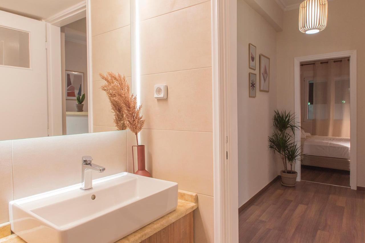 Luxury Apartment With Jacuzzi Close To Acropolis - Living Stone Zircon Atenas Exterior foto